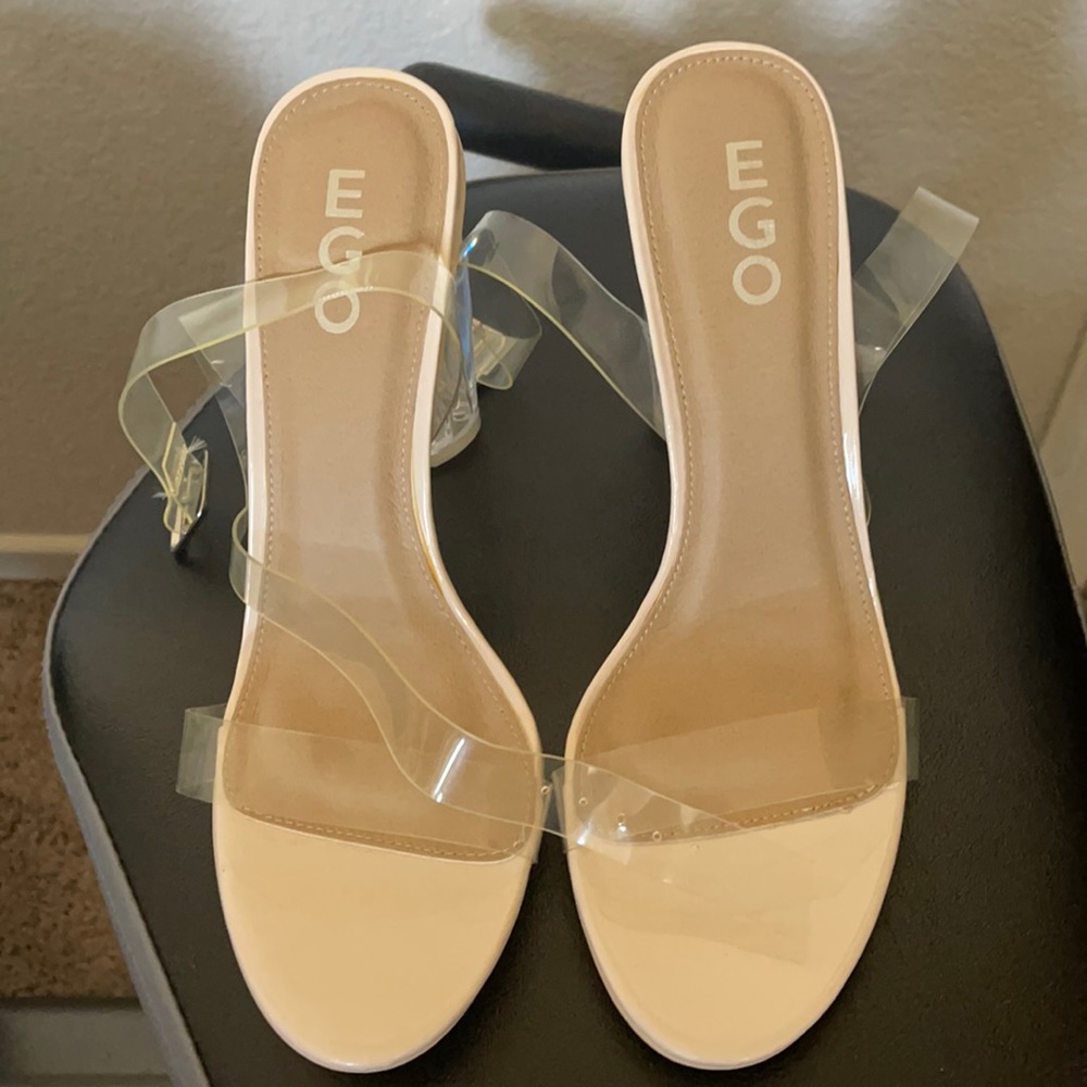 Brand New: Never Worn Heel